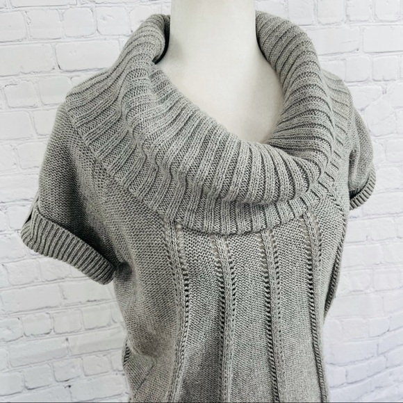 BCBGMAXAZRIA Gray Cowl Neck Short Sleeve Wool Sweater - XXS - Picture 4 of 8